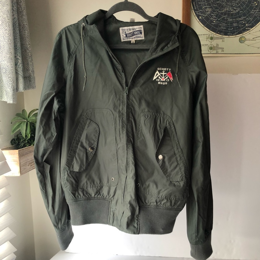 NWOT Schott Bros Nylon Bomber Style Windbreaker w/Hood, Forest Green. Medium.